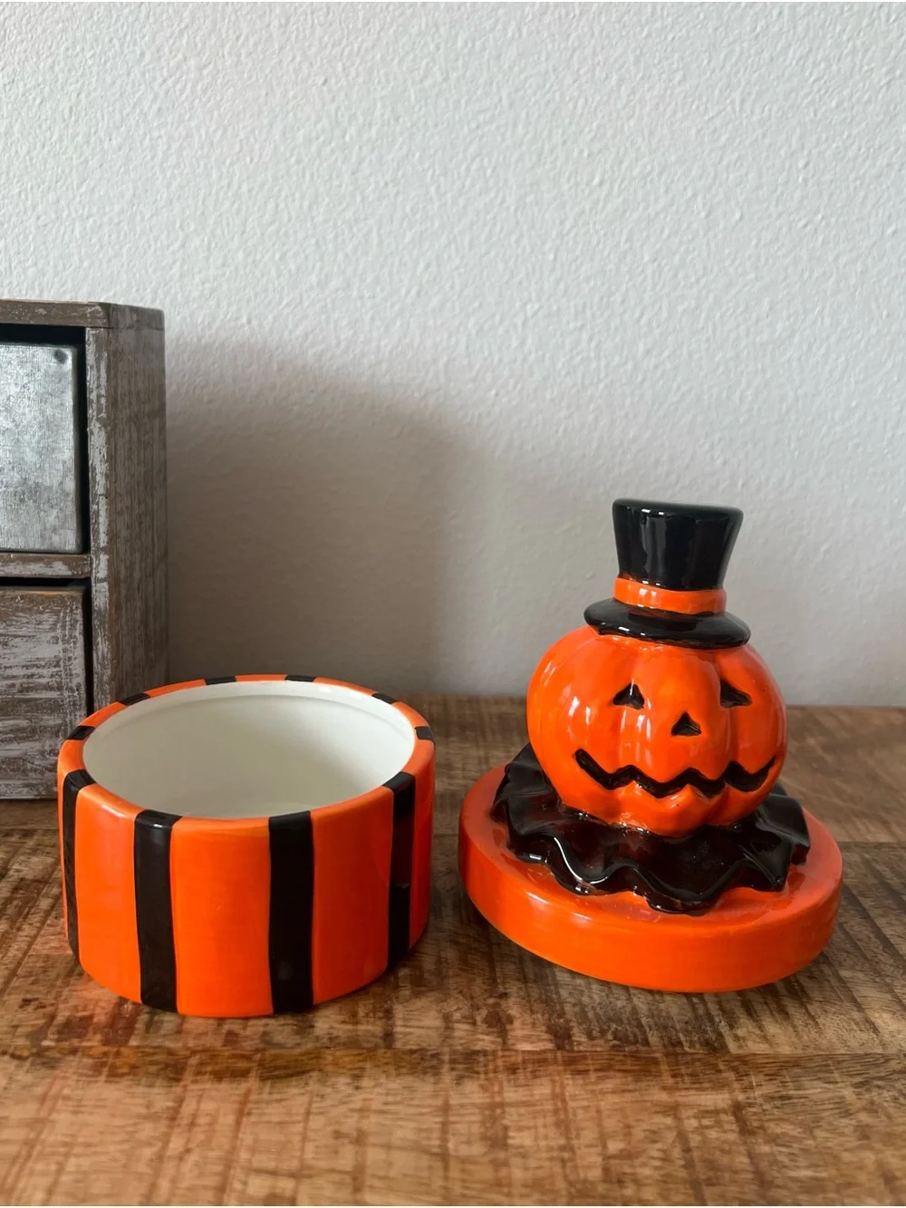 New Ceramic Vintage Style Retro Striped Jack o lantern Candy Dish